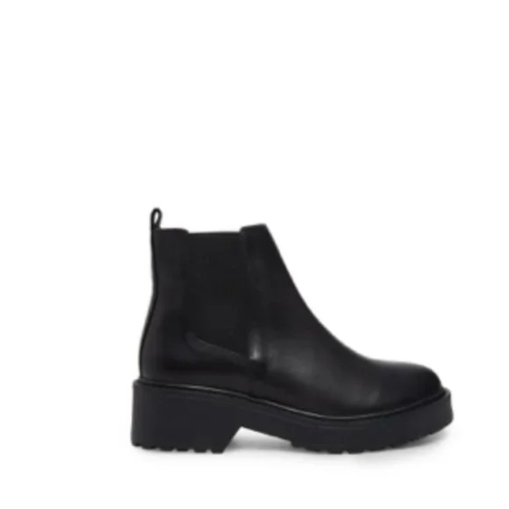 Steve Madden Chunky Chelsea boot size 7.5